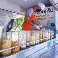 ไอติมไข่แข็งมหาชัยริมสระเมืองทอง