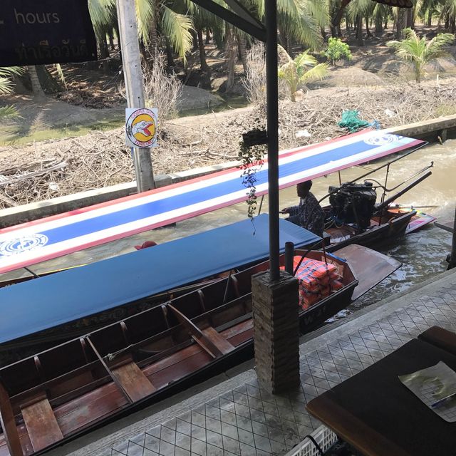丹嫩莎朵水上市場 Floating Market Dumnoen Saduak