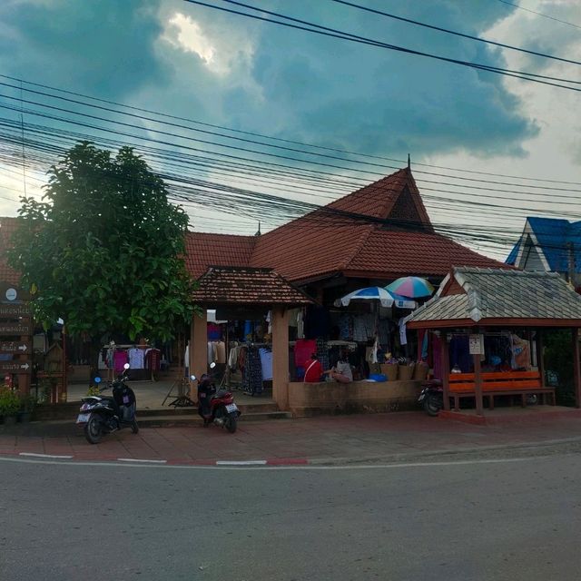 หมู่บ้านหัตถกรรมทอผ้าบ้านดอนหลวง@ป่าซาง 