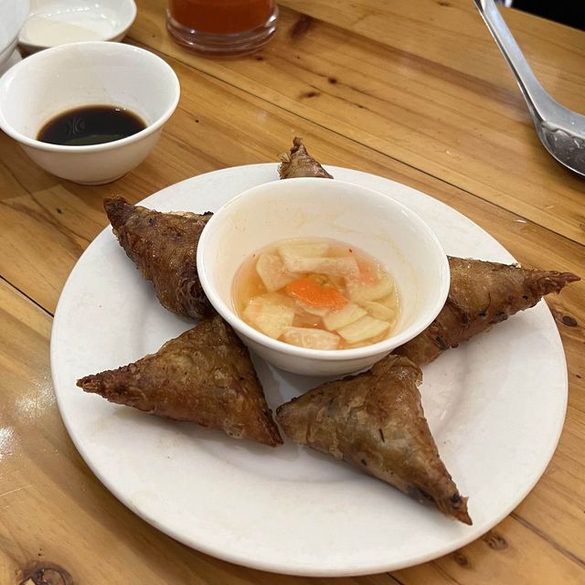 쌀국수 먹으려다가 메뉴 5개 시킨 맛집👍