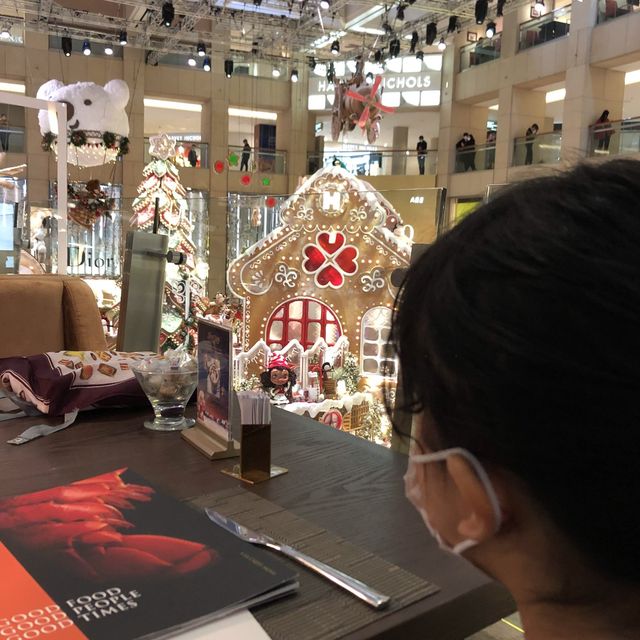 Landmark Xmas Installation 2022