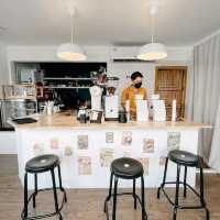 Human Cafe & Bar