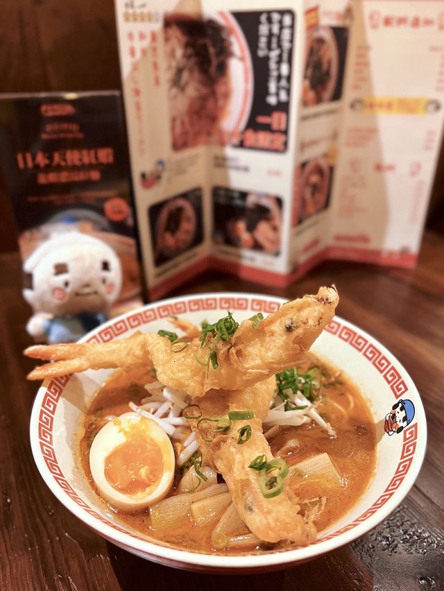 玩具主題，可愛💓大叔，加上期間限定拉麵