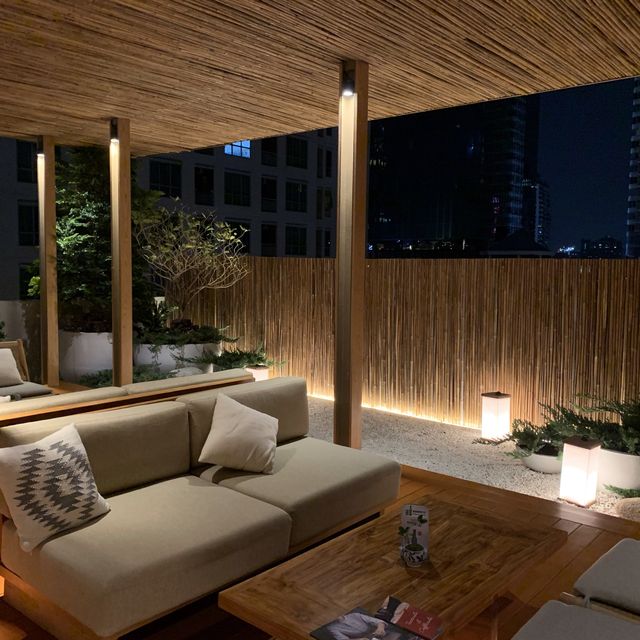 มาปลดปล่อยความเมื่อยล้าที่ Yunomori Sathorn