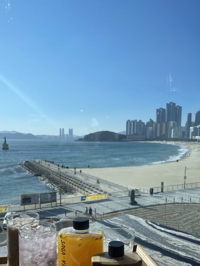 해운대가 한눈에 보이는 핫한 오션뷰 카페🌊 <랑데자뷰>