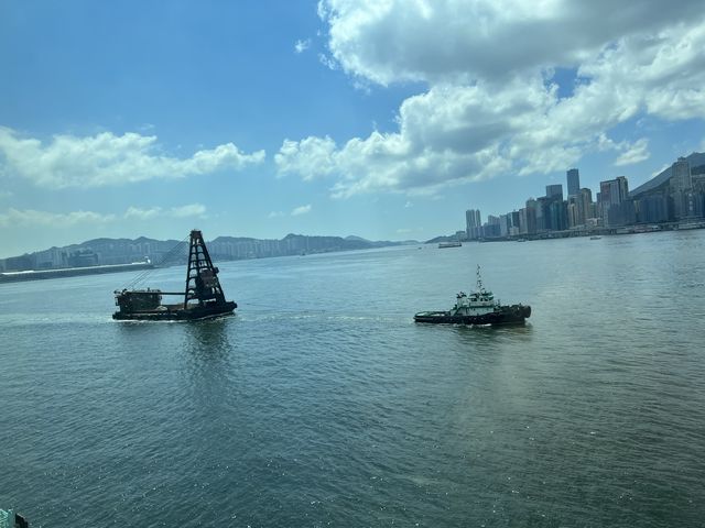 海景一流嘅高級海景房嘅九龍海逸君綽酒店