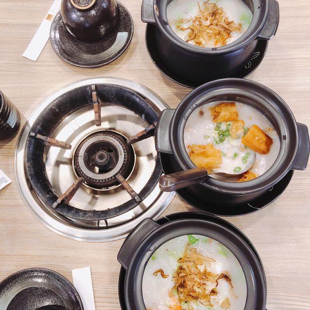 新鮮又美味的粥品🤤😋 Twelve Basket Congee Hot Pot Sun Yat-Sen 十二籃粥火鍋 逸仙店