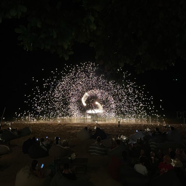 蘇美島coco tams 海灘酒吧火舞表演