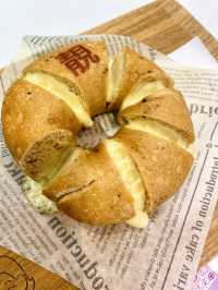 潮文治E x Bagel 💛