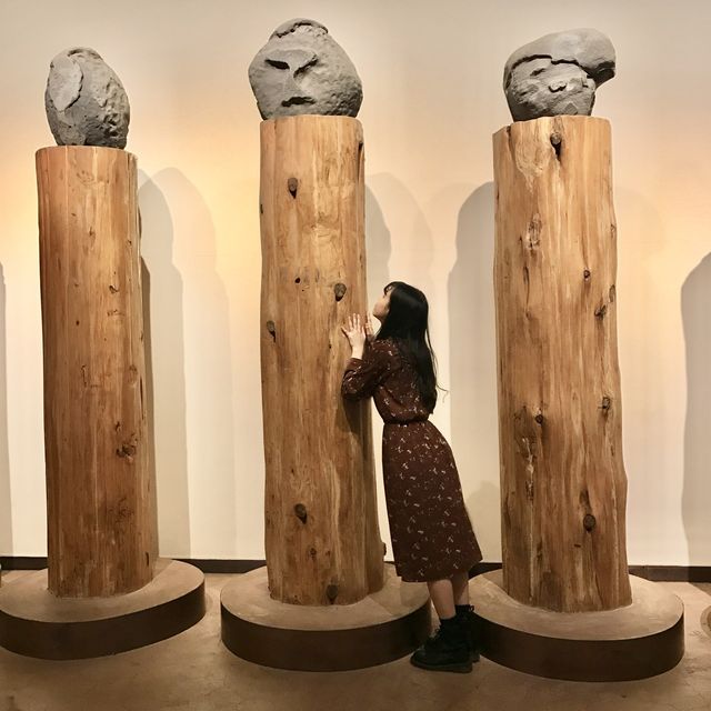 돌과 자연이 조화를 이루는 곳, 제주 ‘돌문화공원’