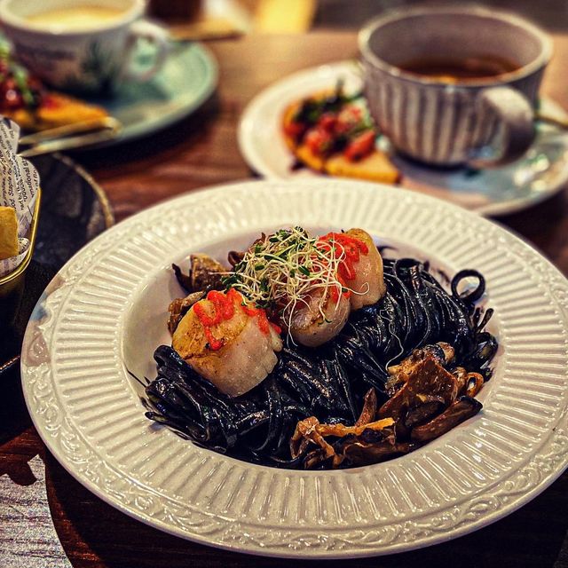 河畔牛扒主題西日Cafe