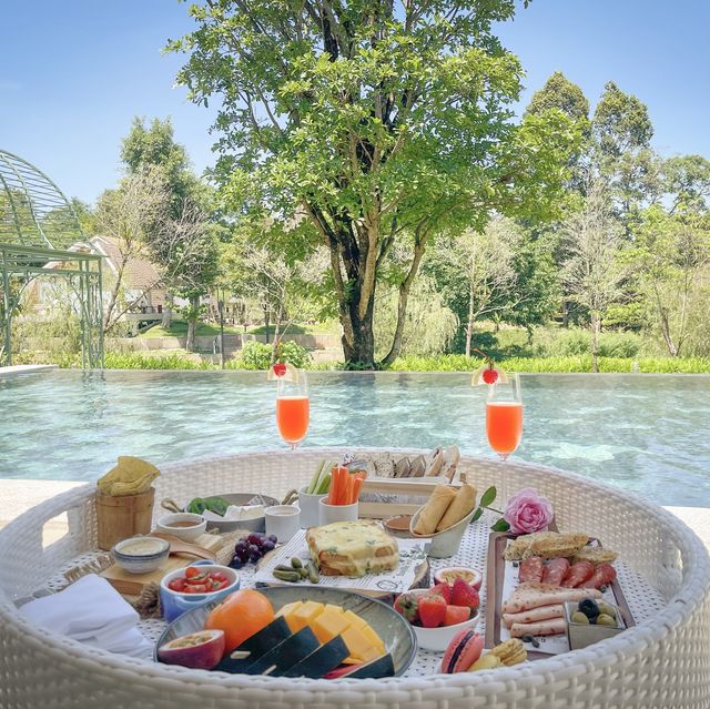 Floating food @U Khao Yai