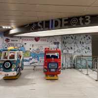 ✈️ Changi Airport basement playground 