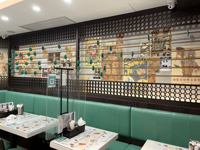 養生燉湯配廣東燒鵝