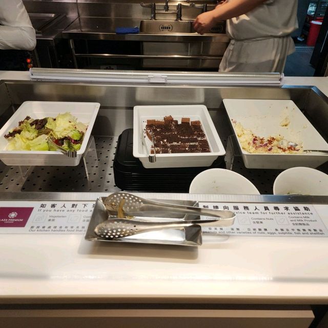 รีวิว Plaza Premium Lounge สนามบินเถาหยวน