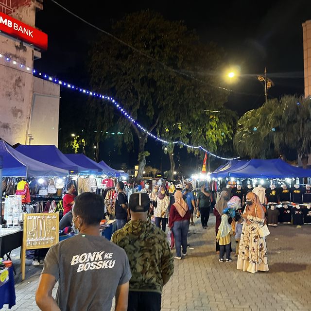 PASAR KARAT JB