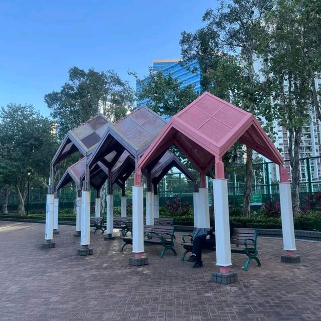 鰂魚涌公園+海濱長廊+寵物公園 鰂魚涌公園+海濱長廊+寵物公園