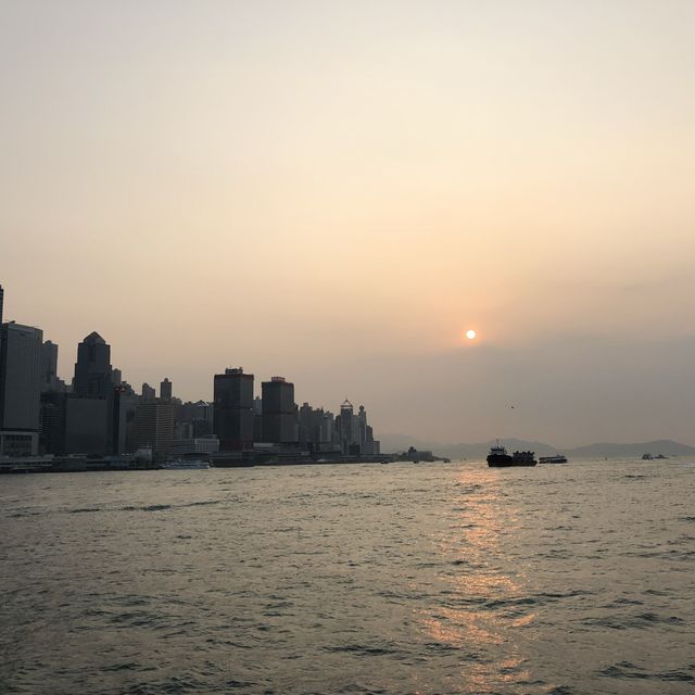 Enjoy the city and the nature in Hong Kong