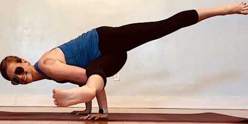 Flight School: An Arm Balance Workshop - Indoor | Pilgrimage of the Heart  Yoga - Normal Heights: Tickets, Dates & Itineraries | Trip.com