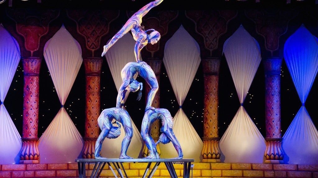 Christmas In Space: An Out-of-this-world Holiday Cirque! | Grand Sierra Resort and Casino