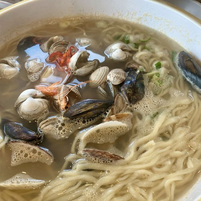 영종도 '97도씨해물칼국수'