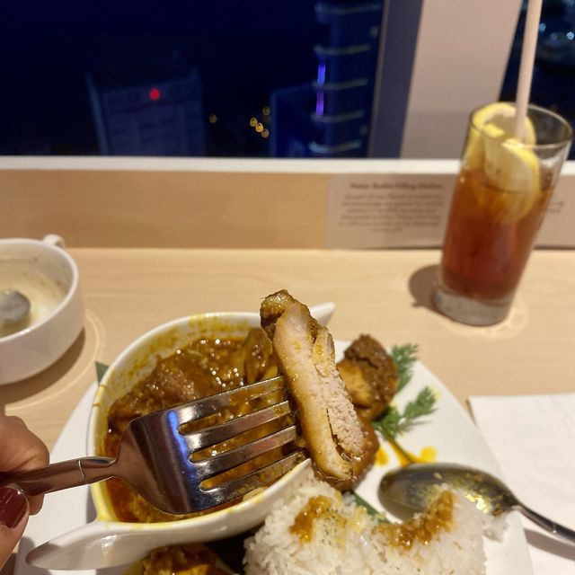 飽覽維港景色 房內嘆熱辣辣晚餐