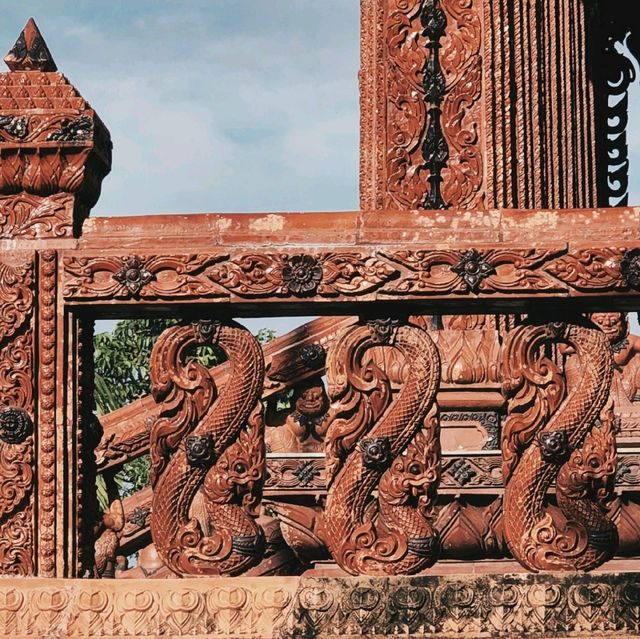 โบสถ์​ดินเผาที่วัดนครเนื่องเขต