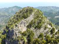 ハードな山道を越えた先にある絶景「屏風岩」