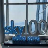 300米高空上面望晒成個香港