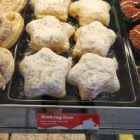 Mr.HaPpY at Dunkin