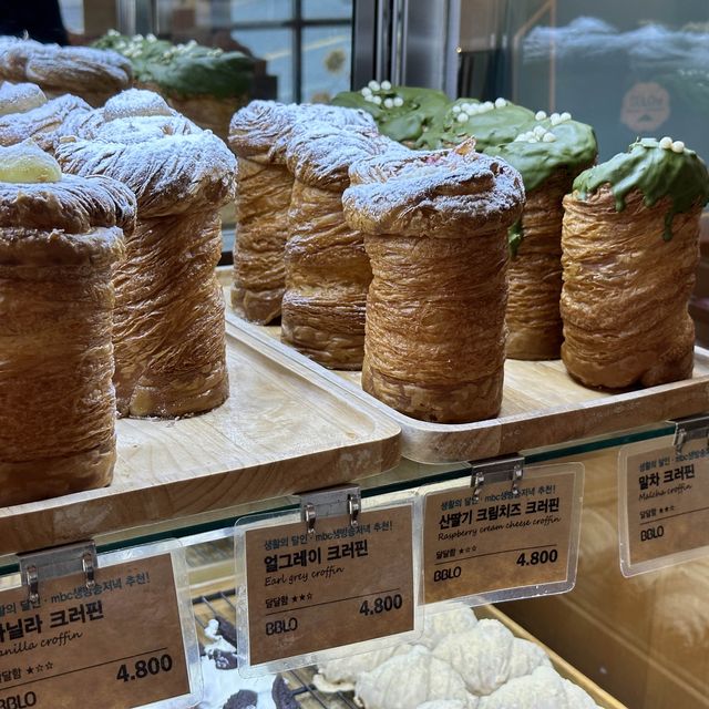 담백한 맛의 빵이 한가득 신사동빵집 쁠로13