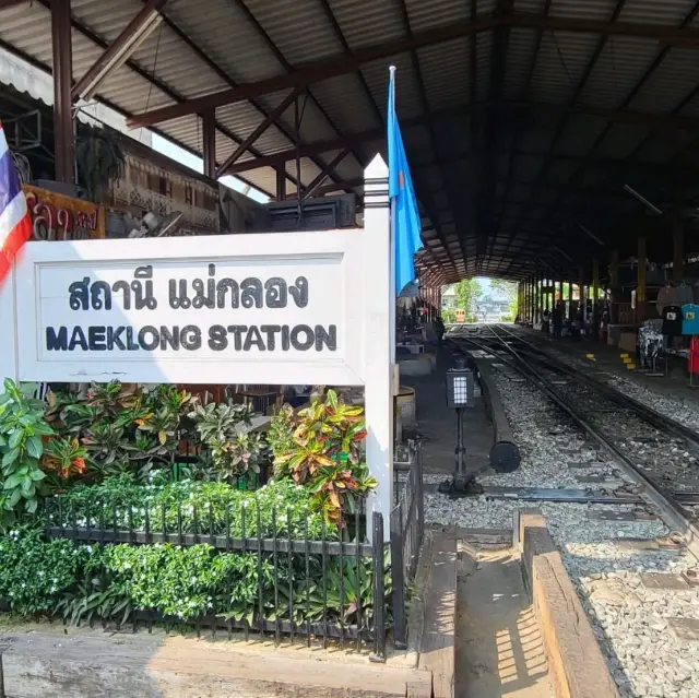 Maeklong Railway Station 