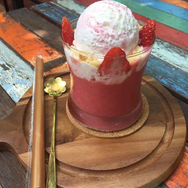 Nua Tone Resort & Café

