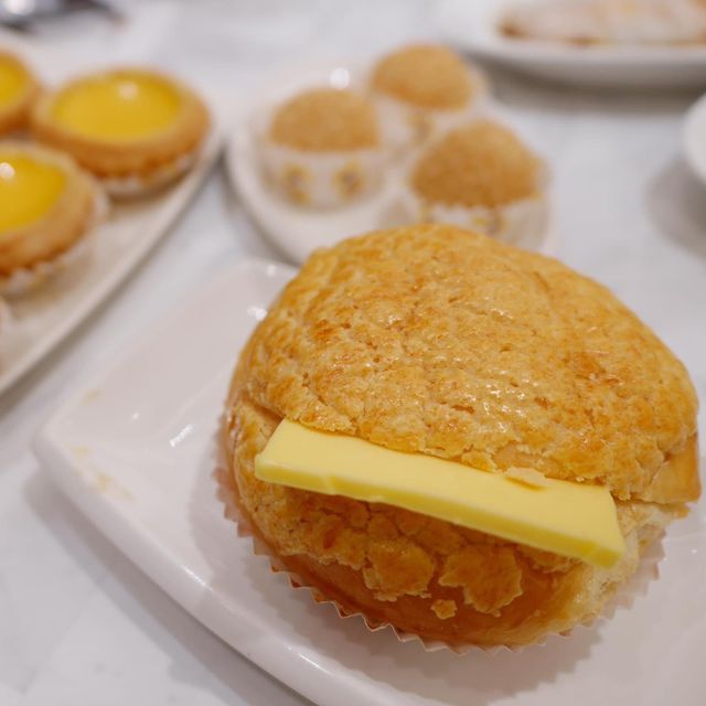 竹北遠百 檀島香港茶餐廳 菠蘿油、蛋撻太好吃了啦！