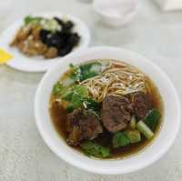 ［新竹市/北區］ 揭家牛肉麵🐮｜去南寮玩肚子餓不想吃海產 就來吃牛肉麵吧😜 