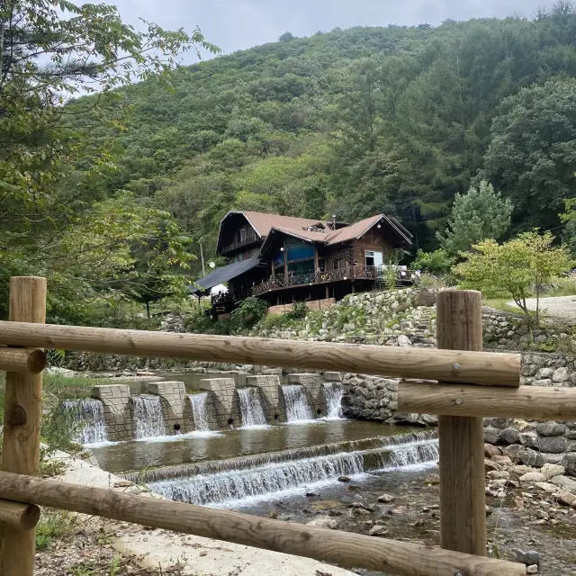 Camping in the fall ( Seoraksan Mountain)