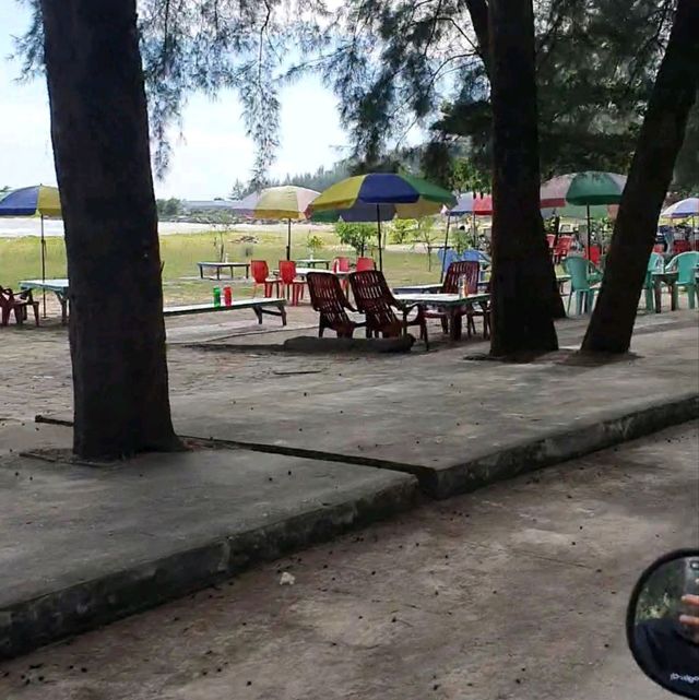 หาดนราทัศน์ จ.นราธิวาส