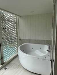 The Sea-Cret Hotel 