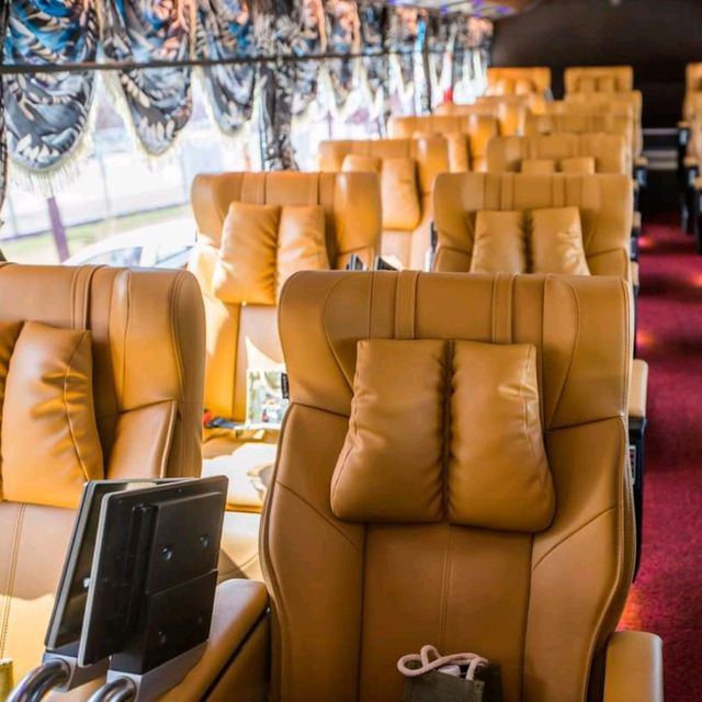 This is not a Hotel, this is a BUS 😱
