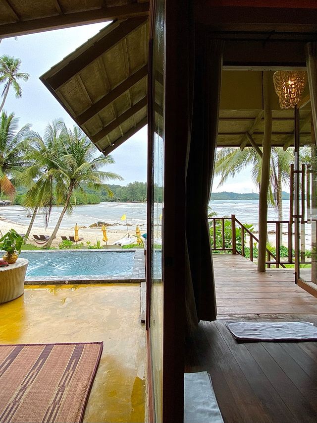 บรรยากาศดีอย่างแท้ทรู กับหาดสวยเกิดใหม่ที่เกาะกูด