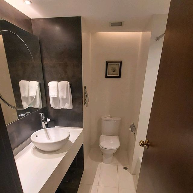 交通方便環境舒適既六國酒店