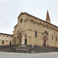  意大利 🔶Arezzo
