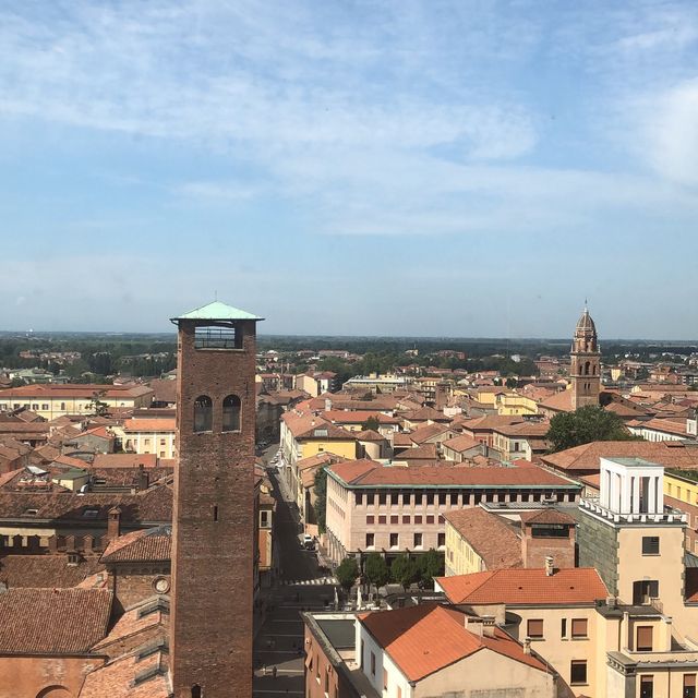 イタリア北部　魔女の宅急便の街へ