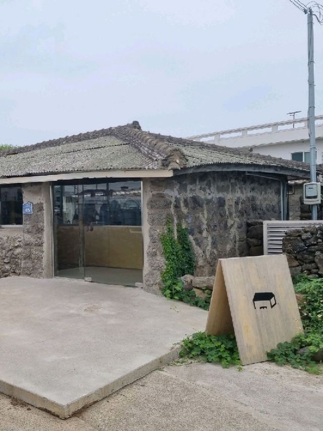 제주 구옥이 멋진 카페로! 커피냅로스터스