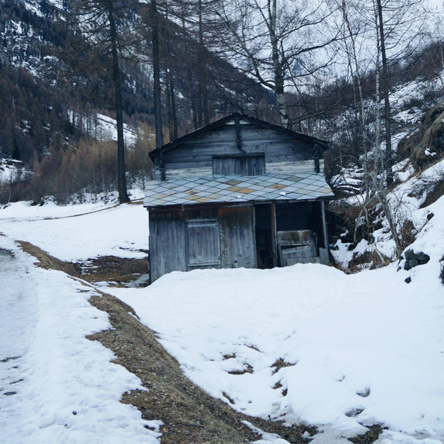 Another Adventurous Ski Day in the Alps 