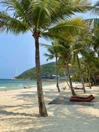 Beautiful and quiet beach in Sanya☀️