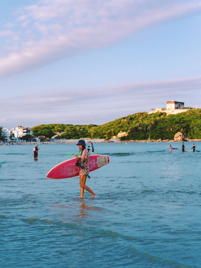 Hainan’s Surfer’s Paradise🌴🌊🏄‍♀️☀️