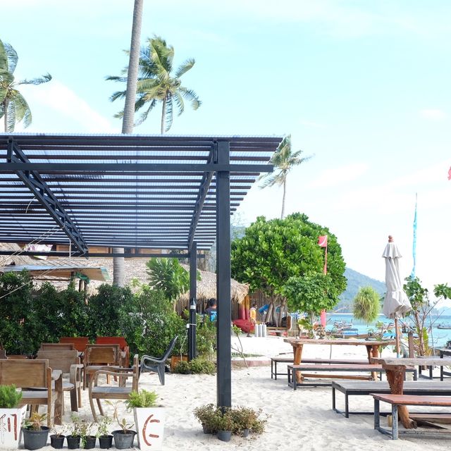 Salisa Resort เที่ยวครบที่หลีเป๊ะ 