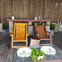 Salt Lake De Maeklong (คาเฟ่นาเกลือ)