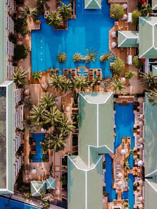 🏝️ “Hᴏʟɪᴅᴀʏ Iɴɴ Rᴇsᴏʀᴛ Pʜᴜᴋᴇᴛ” 🏝️